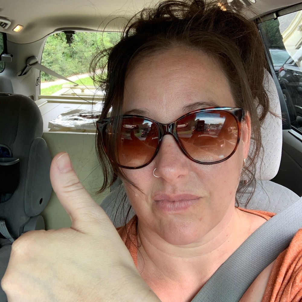 Meet your Posher, Jennifer